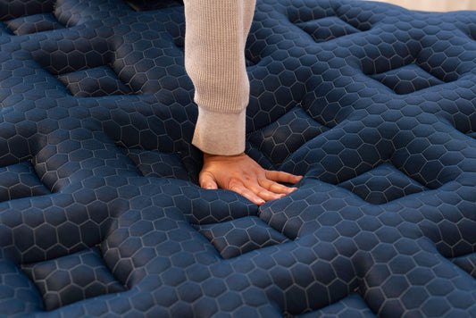 Signature Hybrid Mattress With Cloud Cooling Pillowtop