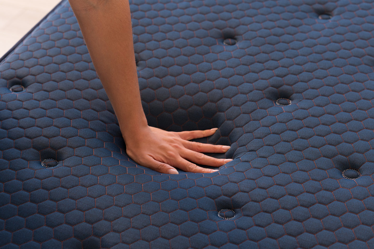 Aurora Luxe Hybrid Mattress