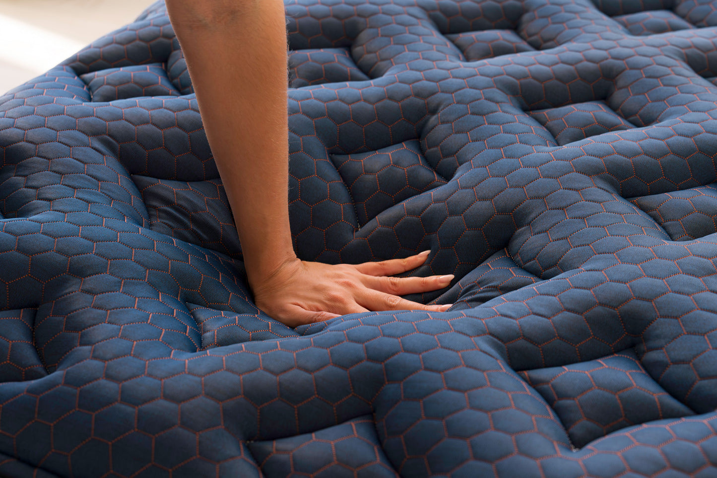 Aurora Cloud Cooling Pillowtop Mattress